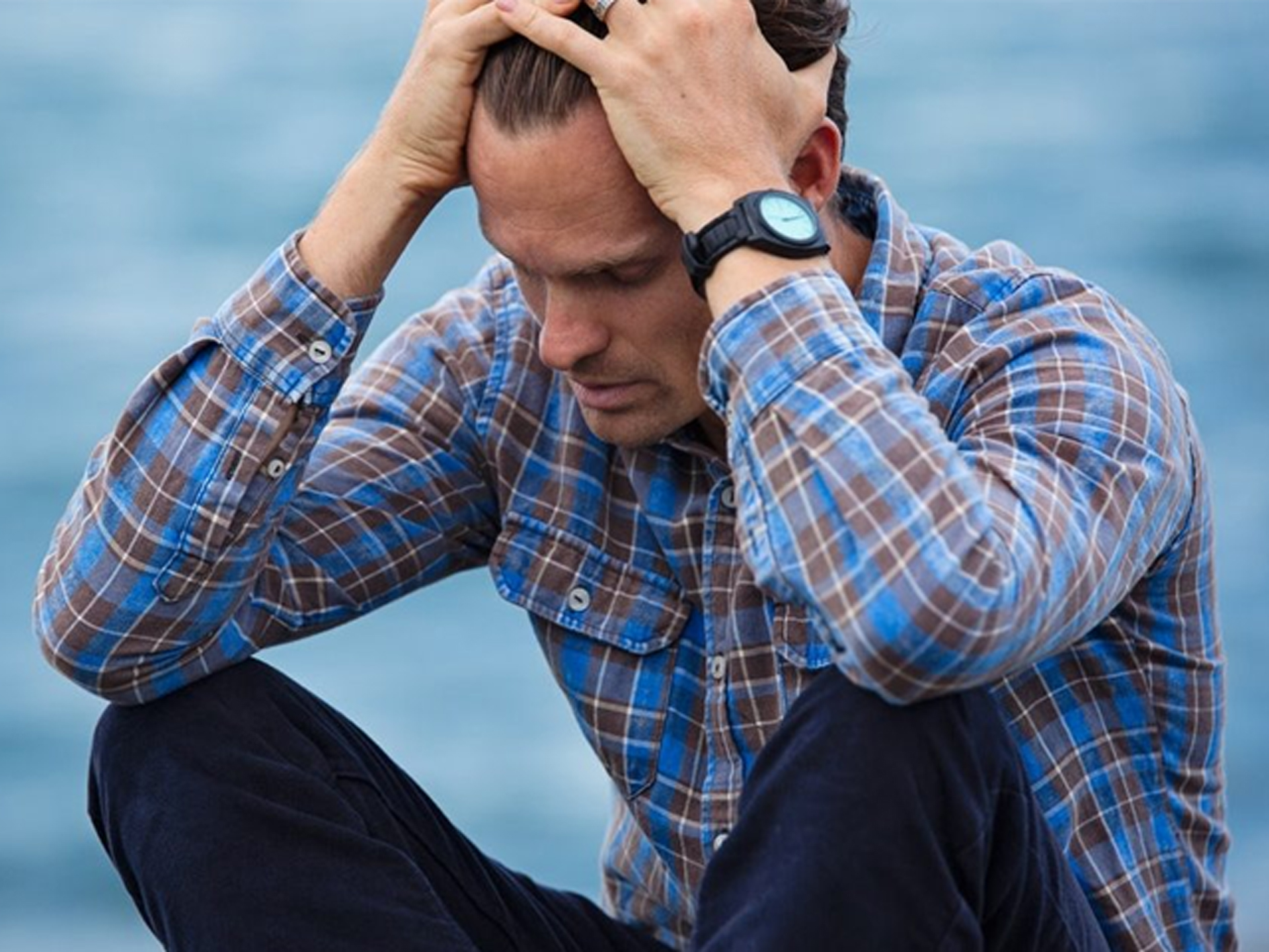 Panic attack symptoms, causes & what to do